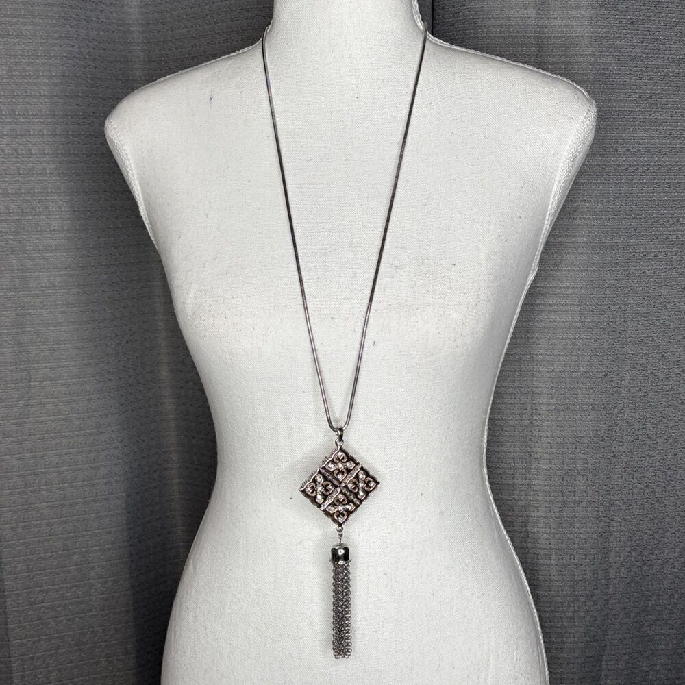 Chico's Single Strand necklace jewelry signed silver Tone With Pendant